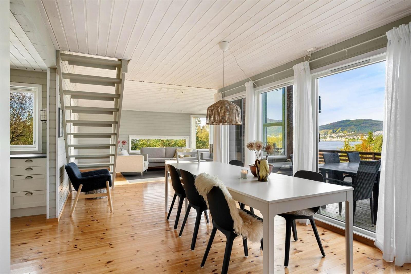 Charming House Located By The Fjord With The Pultpitrock Within Short Distance Villa Jørpeland Exteriör bild