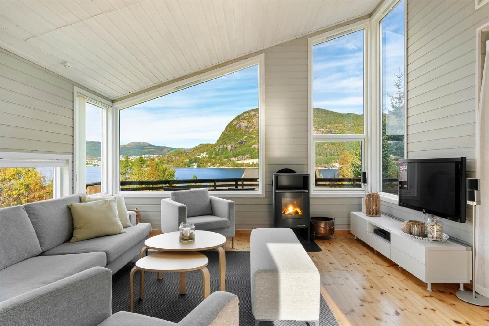 Charming House Located By The Fjord With The Pultpitrock Within Short Distance Villa Jørpeland Exteriör bild